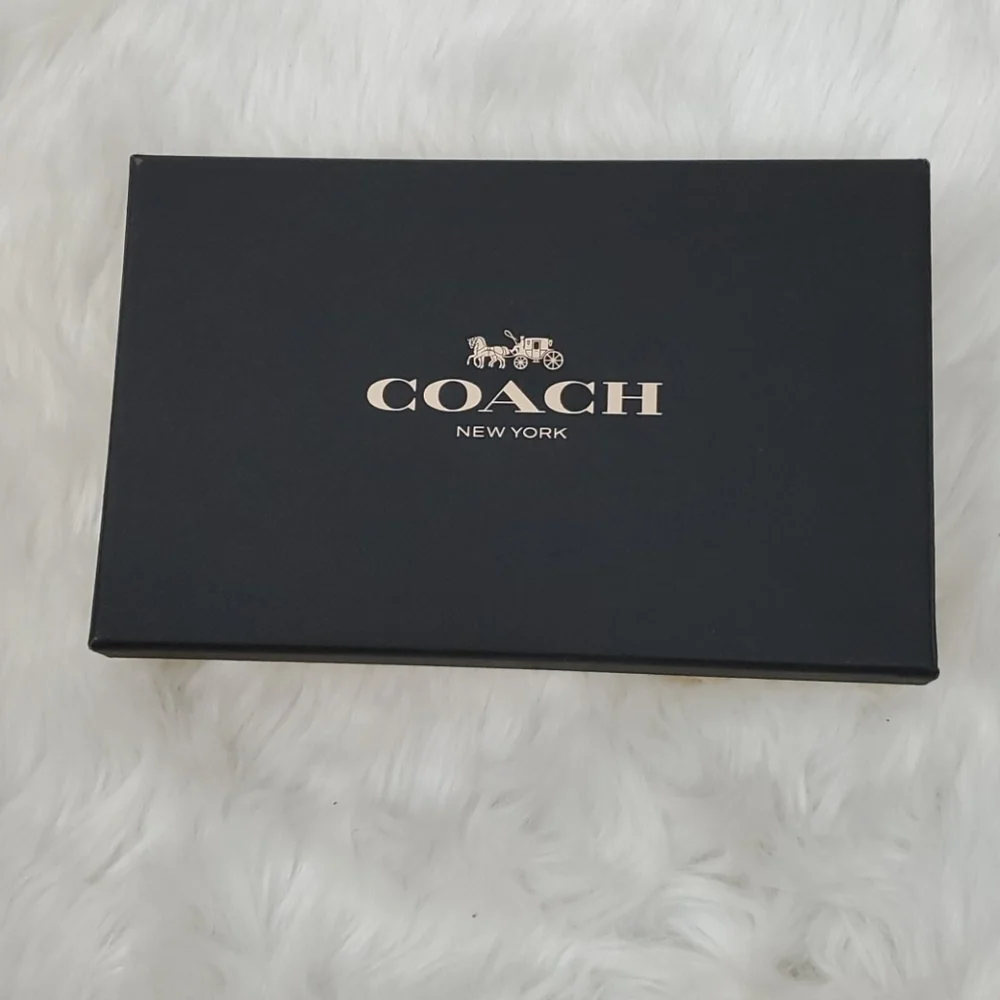 Coach Rasberry glitters wristlet bag purse original box New